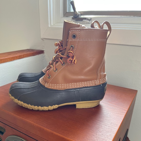 Classic 8” L.L. Bean Duck Boots made in Maine - Picture 4 of 5